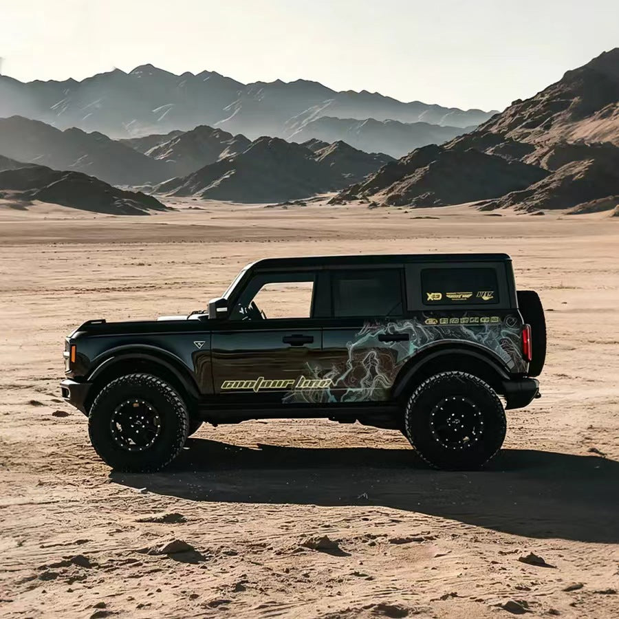 Contour Topographic Line SUV Decal – Abstract Terrain Side Wrap on Dark Green Ford Bronco in Desert Salt Flat